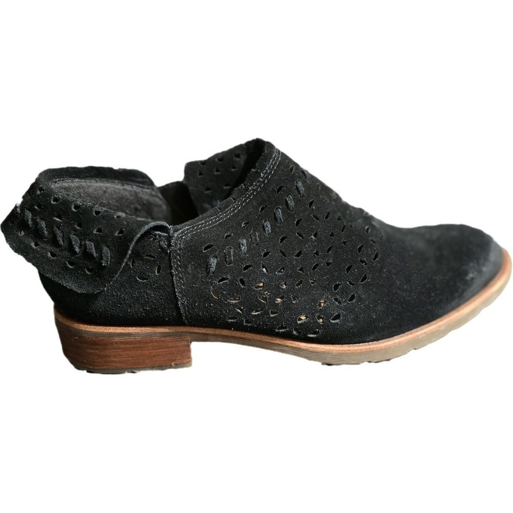 SOFFT Brinkley Laser Cut Suede Leather women's black bootie boots 10m - Picture 3 of 4